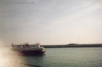The last days of the SRN4 cross-channel service with Hoverspeed - The Princess Margaret (GH-2007) arriving at Dover past the Prince of Wales Pier (submitted by Thomas Loomes).